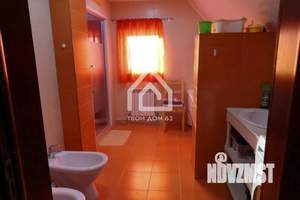 Дом 200м², 2-этажный, посуточно,