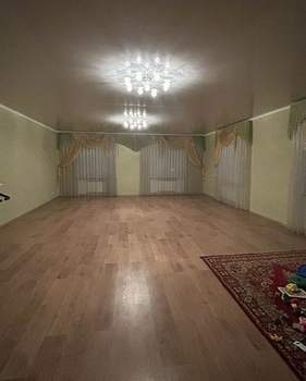 Дом 517м², 3-этажный, на длительный срок,