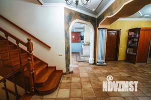 Дом 310м², 3-этажный, посуточно,