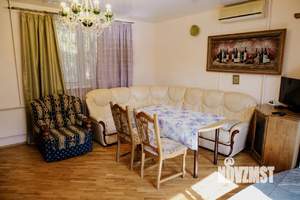Дом 200м², 2-этажный, посуточно,