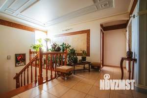 Дом 310м², 3-этажный, посуточно,