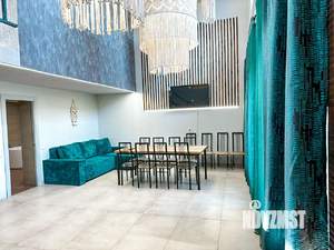 Дом 170м², 2-этажный, посуточно,