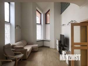 Дом 250м², 2-этажный, на длительный срок,