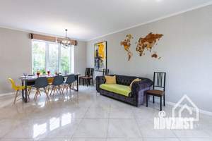 Дом 180м², 3-этажный, посуточно,