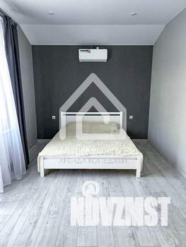 Дом 200м², 2-этажный, посуточно,