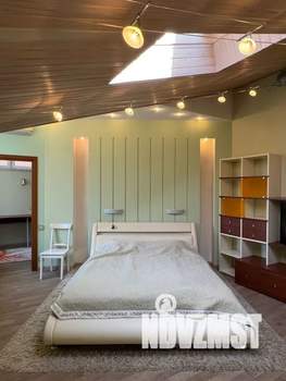 Дом 430м², 3-этажный, посуточно,