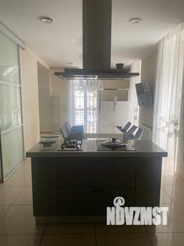 Дом 360м², 2-этажный, посуточно,