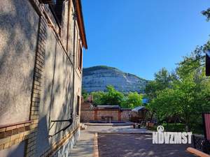 Дом 350м², 2-этажный, посуточно,