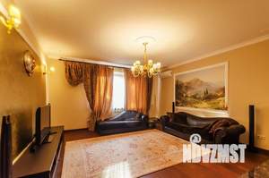 Дом 300м², 2-этажный, на длительный срок,