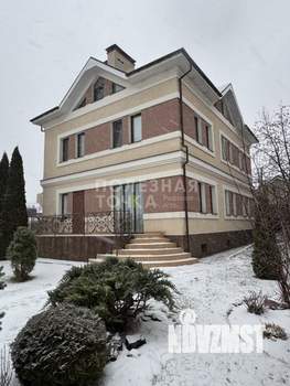 Дом 421м², 4-этажный, участок 8 сот.