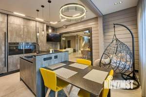 Дом 280м², 2-этажный, участок 14 сот.