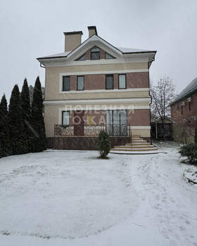 Дом 421м², 4-этажный, участок 8 сот.