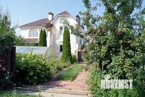 Дом 293м², 3-этажный, участок 6 сот.