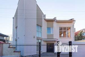 Дом 385м², 3-этажный, участок 5 сот.