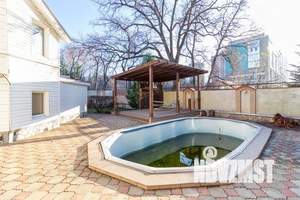 Дом 385м², 3-этажный, участок 5 сот.