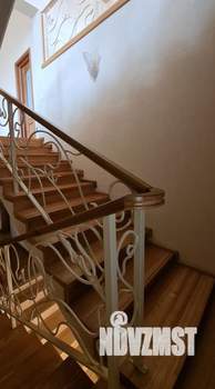 Коттедж 467м², 3-этажный, участок 4 сот.