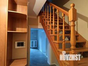 Коттедж 250м², 2-этажный, участок 5 сот.