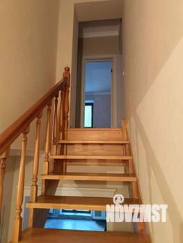 Коттедж 250м², 2-этажный, участок 5 сот.