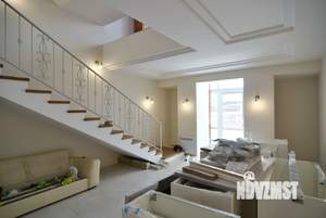 Коттедж 450м², 3-этажный, участок 12 сот.