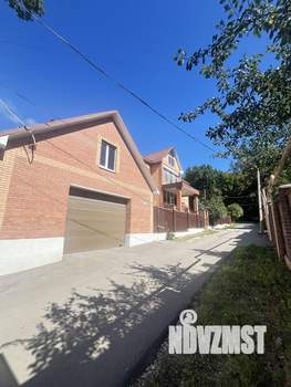 Коттедж 700м², 2-этажный, участок 20 сот.