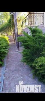 Коттедж 350м², 2-этажный, участок 13 сот.