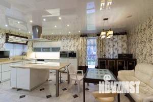 Коттедж 692м², 3-этажный, участок 9 сот.