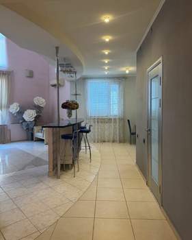 Дом 385м², 3-этажный, участок 5 сот.