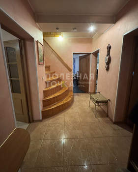 Дом 181м², 2-этажный, участок 7 сот.