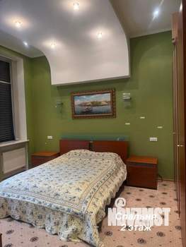 Дом 900м², 5-этажный, участок 5 сот.