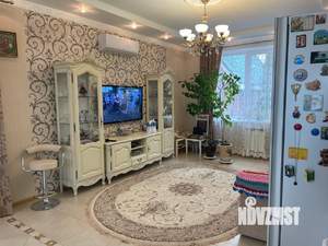 Дом 230м², 3-этажный, участок 8 сот.