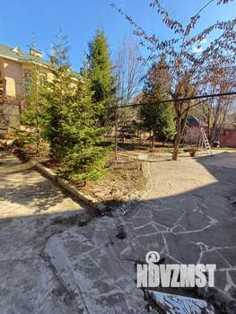 Дом 606м², 4-этажный, участок 12 сот.