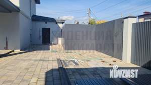 Коттедж 240м², 2-этажный, участок 6 сот.