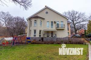 Коттедж 692м², 3-этажный, участок 9 сот.