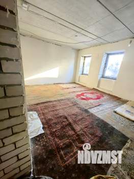 Дом 606м², 4-этажный, участок 12 сот.