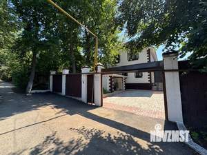 Коттедж 199м², 3-этажный, участок 8 сот.