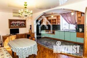 Дом 270м², 2-этажный, посуточно, 
