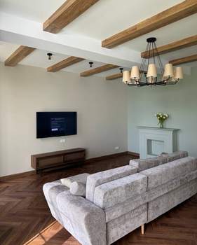 Дом 250м², 3-этажный, на длительный срок, 