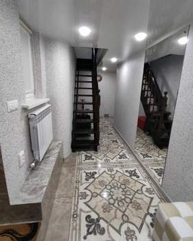 Дом 115м², 3-этажный, на длительный срок, 