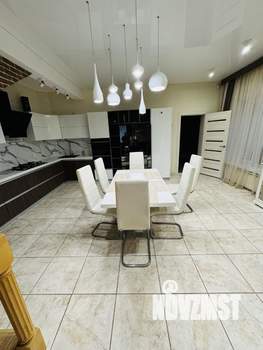 Коттедж 260м², 3-этажный, на длительный срок, 