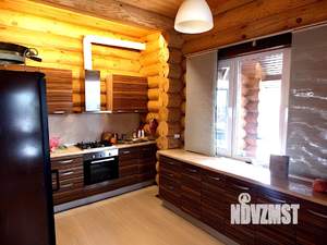 Дом 200м², 2-этажный, посуточно, 