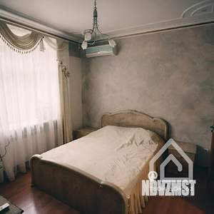 Дом 310м², 2-этажный, посуточно, 