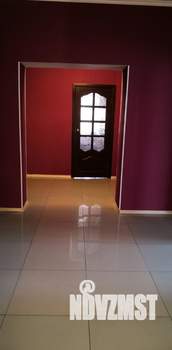 Дом 500м&sup2;, 3-этажный, посуточно, 