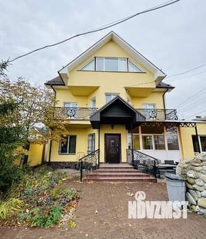 Коттедж 260м², 3-этажный, на длительный срок, 