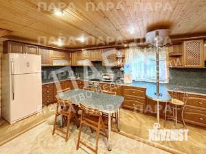 Дом 240м², 3-этажный, на длительный срок, 