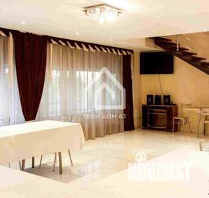 Дом 350м&sup2;, 2-этажный, посуточно, 