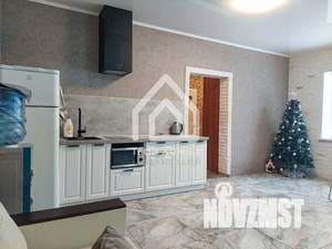 Дом 200м², 2-этажный, посуточно, 