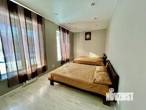 Дом 270м², 2-этажный, посуточно, 
