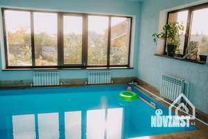 Дом 260м&sup2;, 3-этажный, посуточно, 