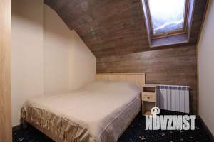 Дом 210м&sup2;, 2-этажный, посуточно, 