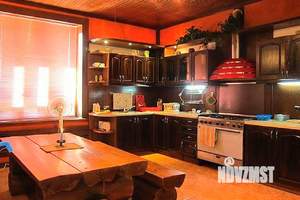 Дом 550м², 5-этажный, посуточно, 